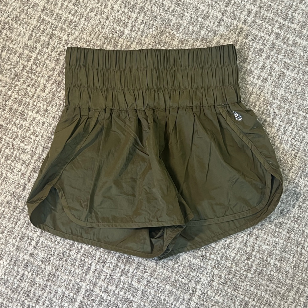 Free people movement the way home shorts size small